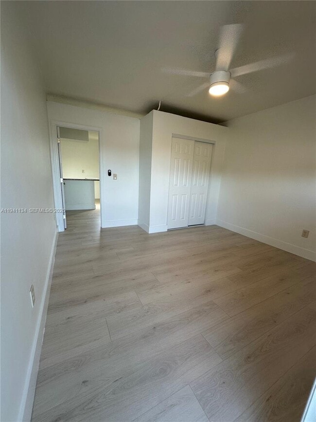 Foto del edificio - 12101 Griffing Blvd