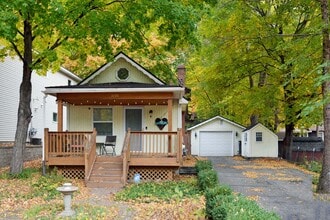 Building Photo - 5298 Edsall Rd