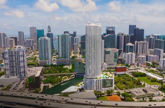 Foto del edificio - Flow Brickell