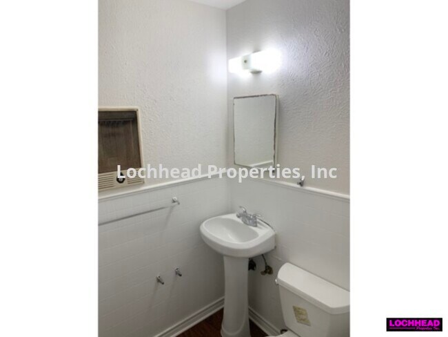 Foto del edificio - 2637 Marbella Ln