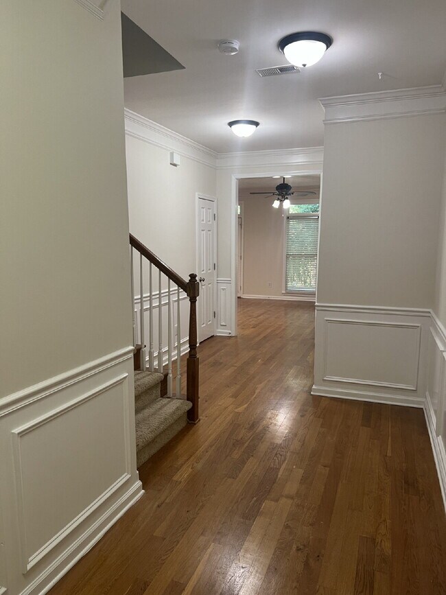 Building Photo - Excellent price for this wonderful John Wieland townhouse in swim / tennis neighborhood.