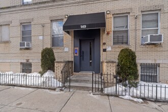 Building Photo - 149 Grant Ave
