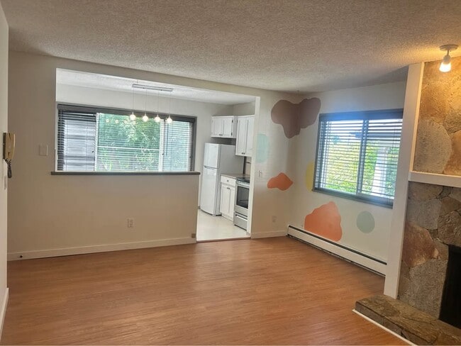 Photo du bâtiment - 2465 W 5th Ave