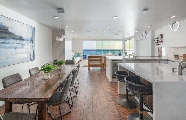 Foto del edificio - 1062 Neptune Ave