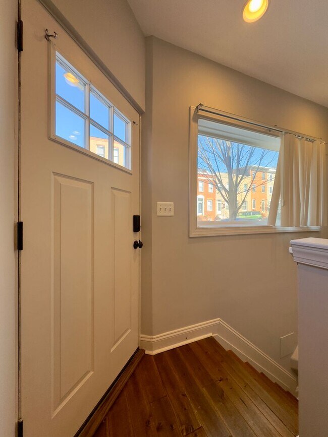 Photo - 3001 Hudson St Apartment