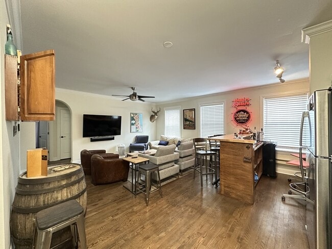 Foto del edificio - 912 Green Bay Rd