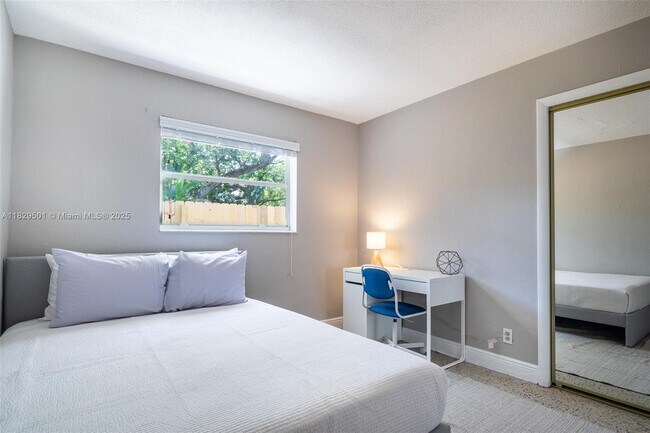 Foto del edificio - 605 SW 14th Terrace