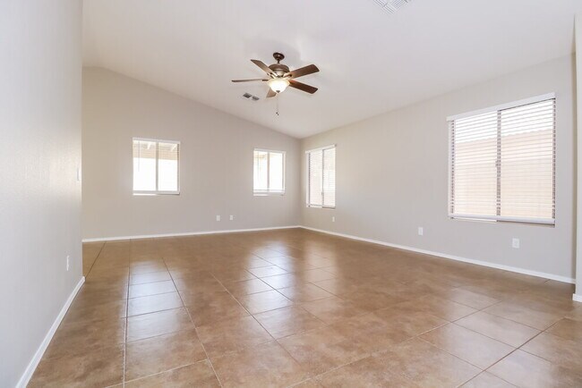 Foto del edificio - 16501 N 113th Ave