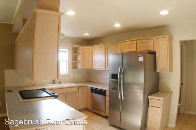 Building Photo - 3 br, 2 bath House - 3844 Benjamin Davis Dr.