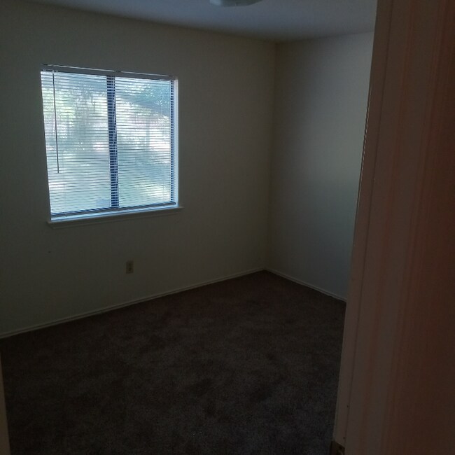 Foto del edificio - 8411 Old Homestead Dr