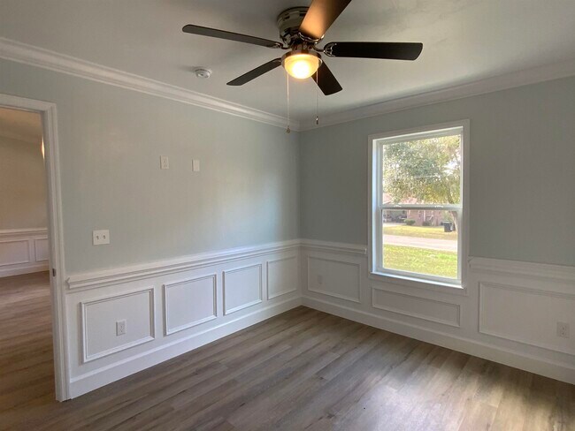 Building Photo - 2547 Eddie Rd