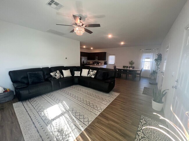 Foto del edificio - 2308 Nightview Dr