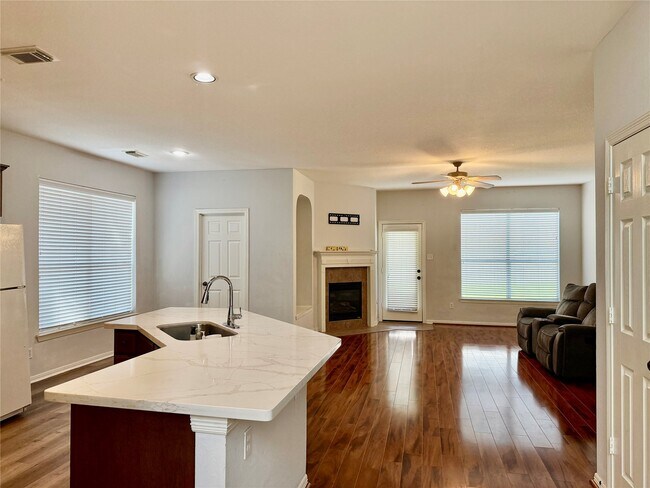 Foto del edificio - 10231 Turrett Point Ln