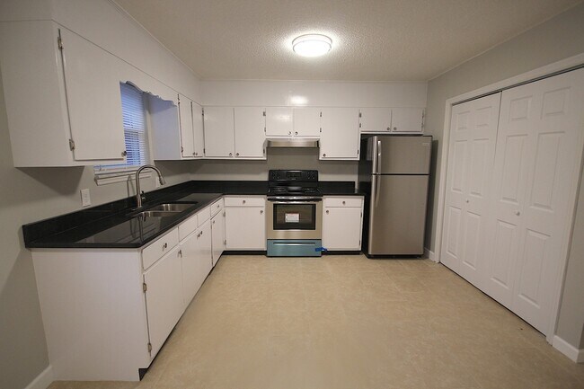 Foto del edificio - Newly Renovated Home in Fort. Oglethorpe!