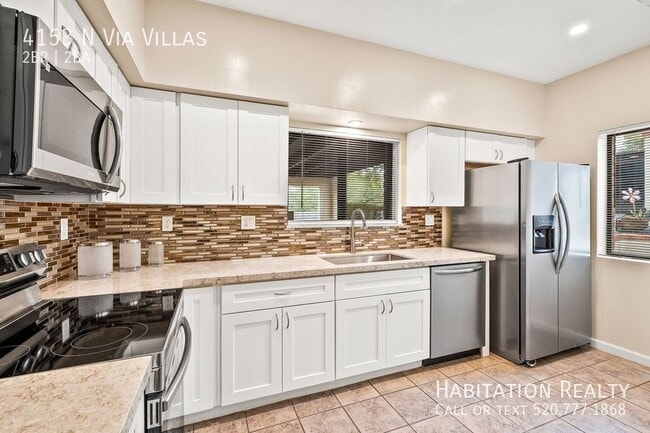 Building Photo - 4153 N Via Villas