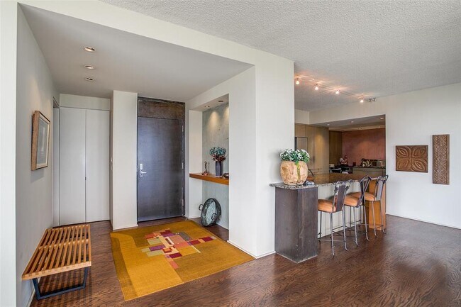 Foto del edificio - Apartment for Rent