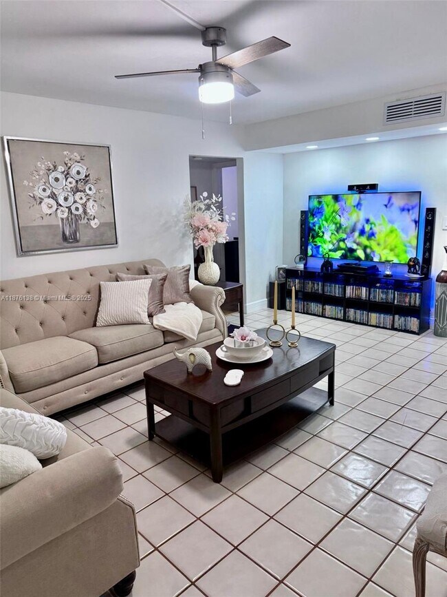 Foto del edificio - 8420 SW 133rd Avenue Rd
