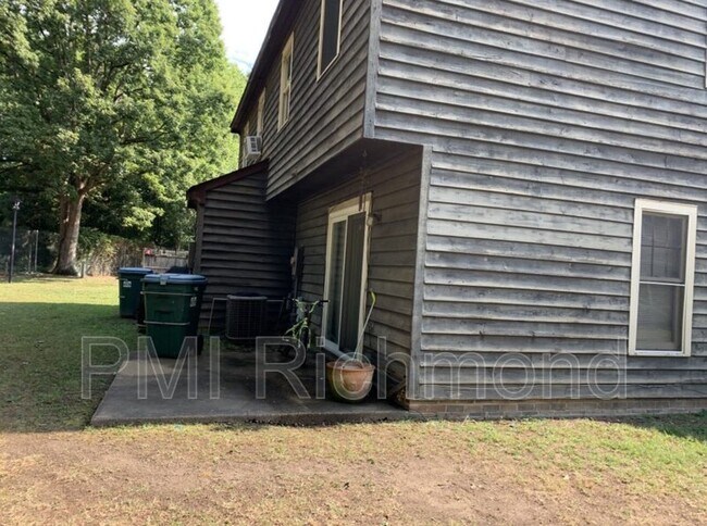 Building Photo - 442 Hickorywood Cir