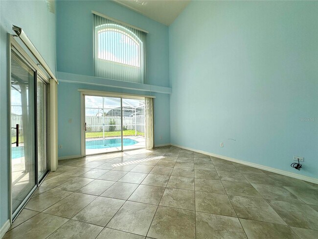 Foto del edificio - 244 Coralwood Ct