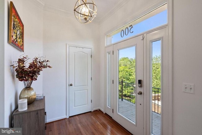 Building Photo - 500 Overlook Park Dr