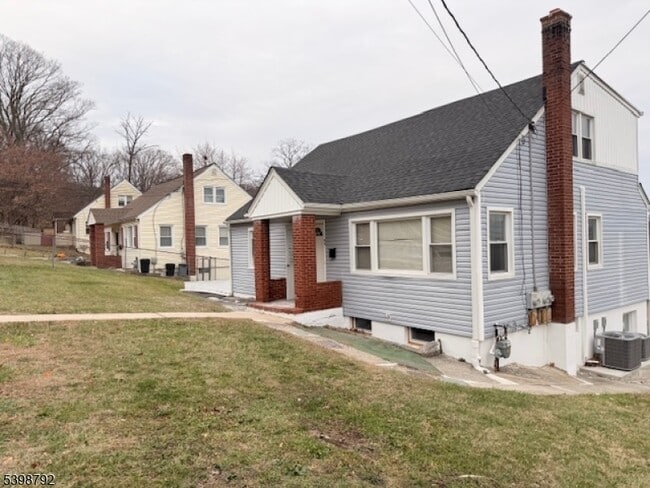 Foto del edificio - 83 Academy St