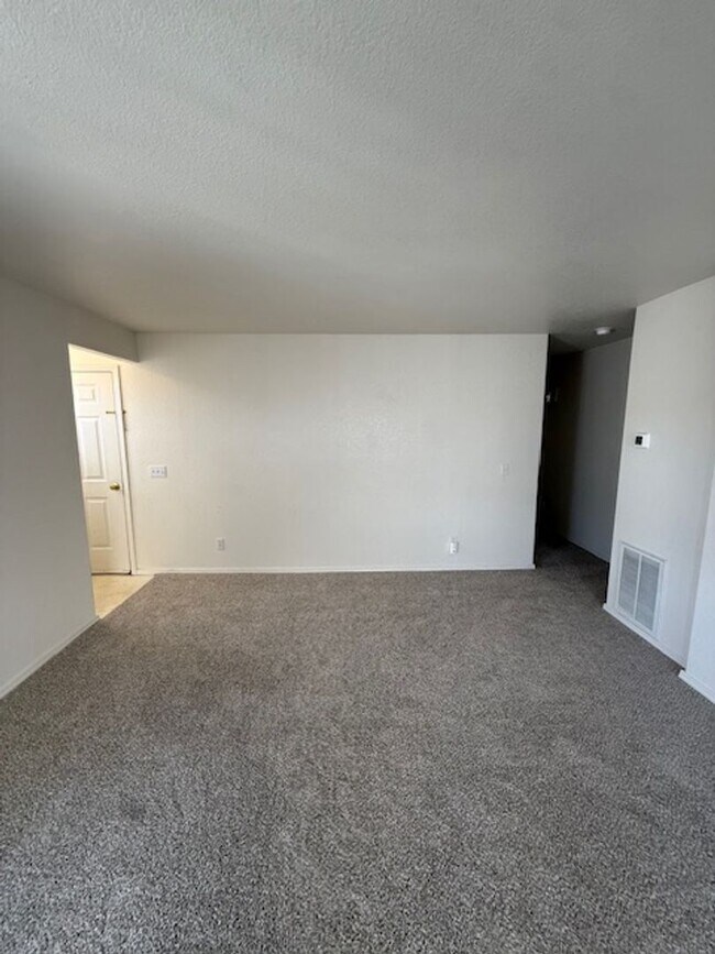 Foto del edificio - 3014 W Villard St