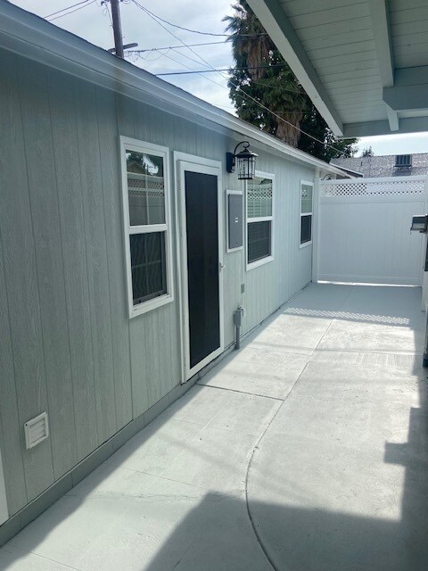 Building Photo - 8141 Garden Grove Ave