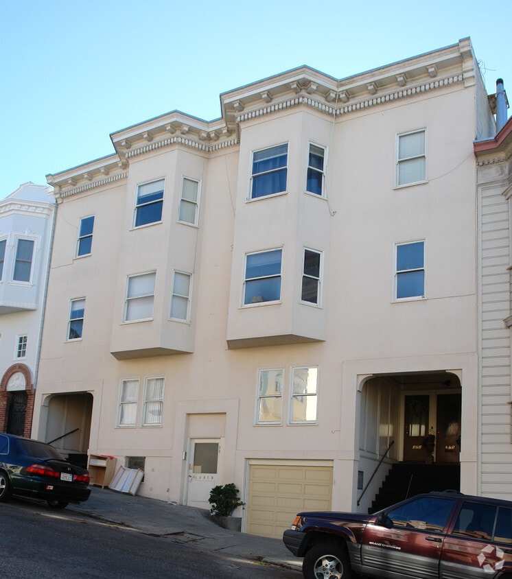 Building Photo - 371 Chestnut St