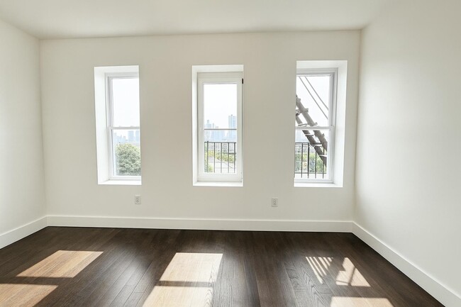 Foto del edificio - 272 Hoboken Ave