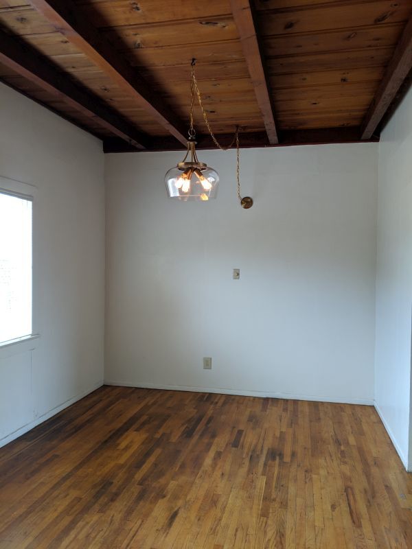 Building Photo - 260 N 6th St