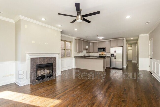 Foto del edificio - 7252 S Bennett Ave