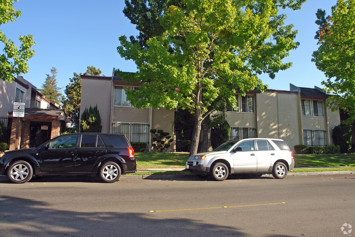 Foto del edificio - Buckingham Place Apartmemts