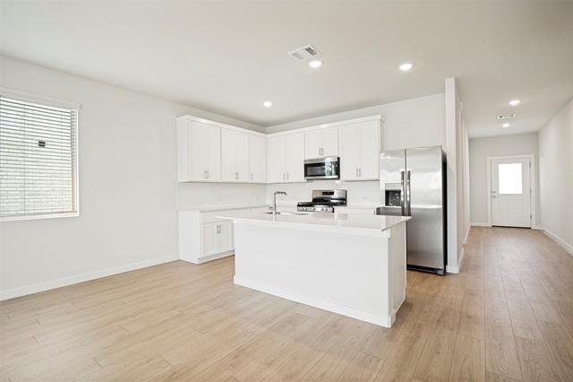 Building Photo - 1156 Del Rio Dr