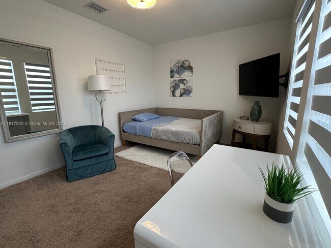 Foto del edificio - 13250 SW 272nd St