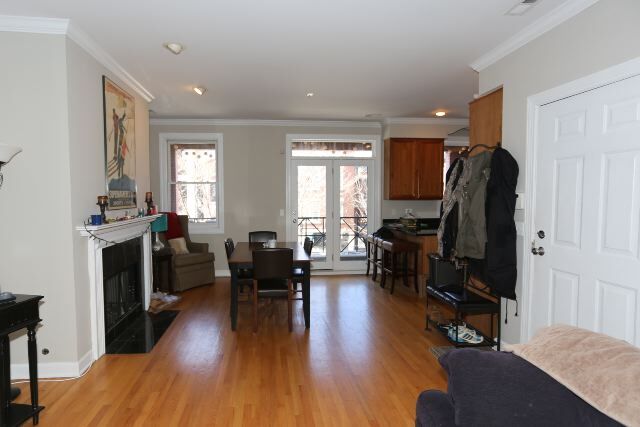 Foto del edificio - 3711 N Southport Ave