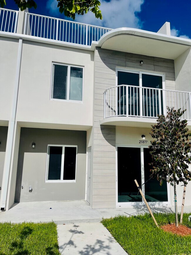 25877 SW 144th Ave, Princeton, FL 33032 House Rental in Princeton, FL