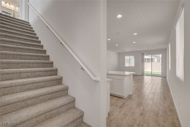 Building Photo - 9922 Angel Valley Dr