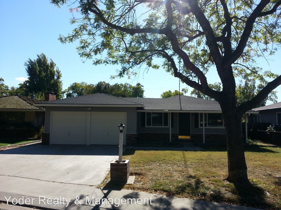 Primary Photo - 1434 Glenwood Dr