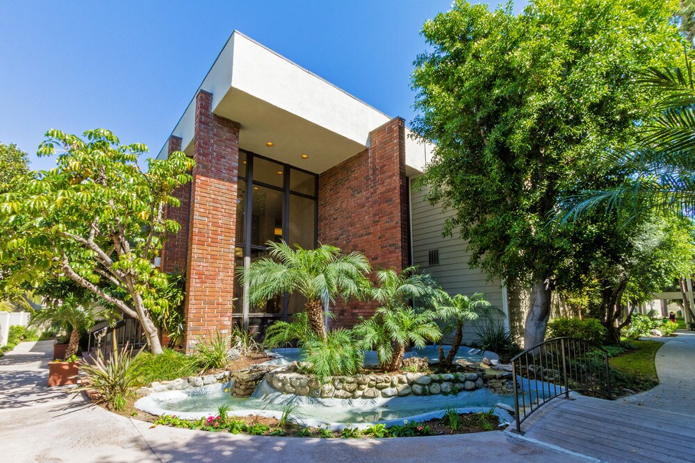 Park Regency Club Apartments In Downey Ca Westside Rentals