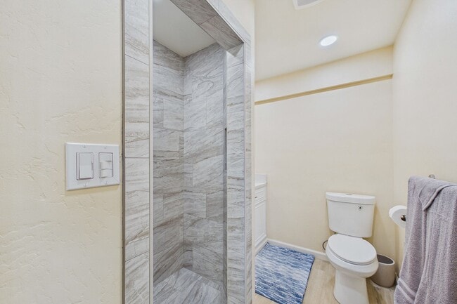 Building Photo - 1931 A St