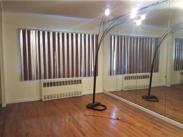 Primary Photo - 3667 Eastchester Rd