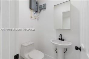 Foto del edificio - 6800 NW 5th Pl