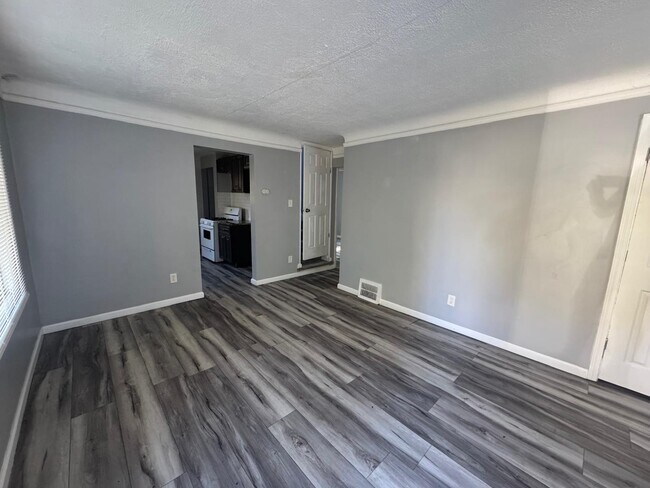 Building Photo - 19821 Lyndon St