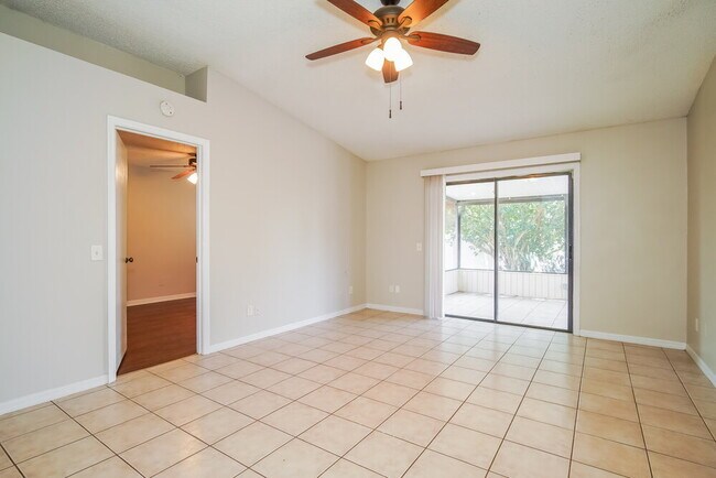 Building Photo - 128 Lake Daisy Terrace