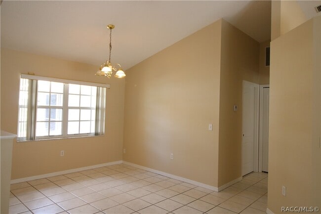Foto del edificio - 2864 N Churchill Way