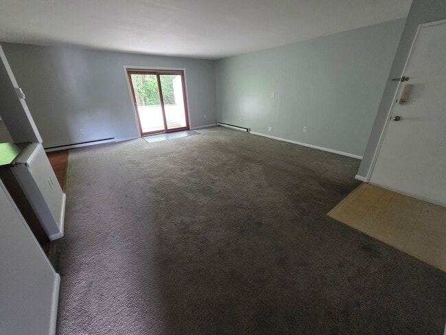 Building Photo - Beautiful 2 Bedroom Apartment - Wappingers...