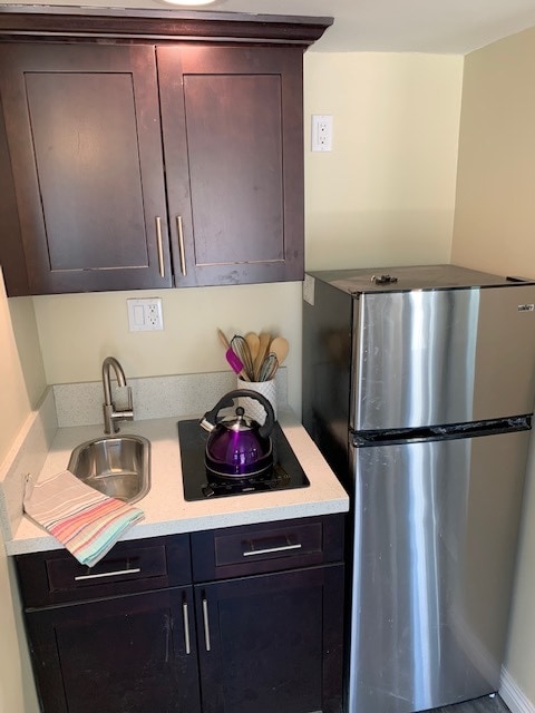 Kitchen - 629 Prescott St