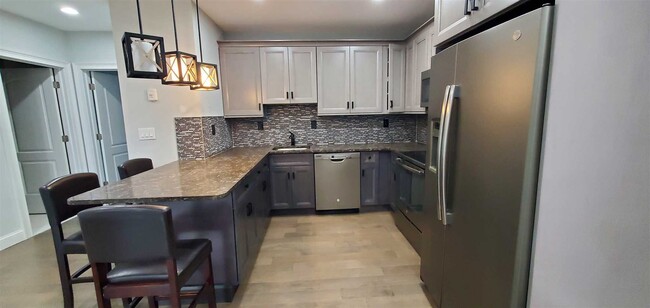 Foto del edificio - 2755 W Main St