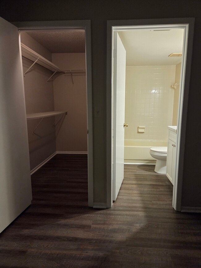 Foto del edificio - 4031 Tumble Wood Trl