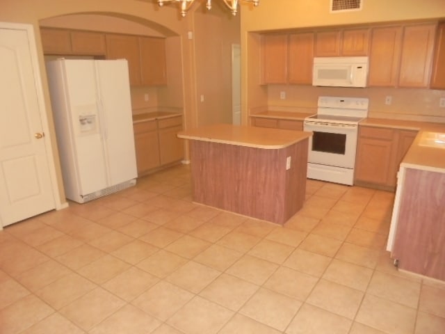 Building Photo - 12830 W Granada Rd